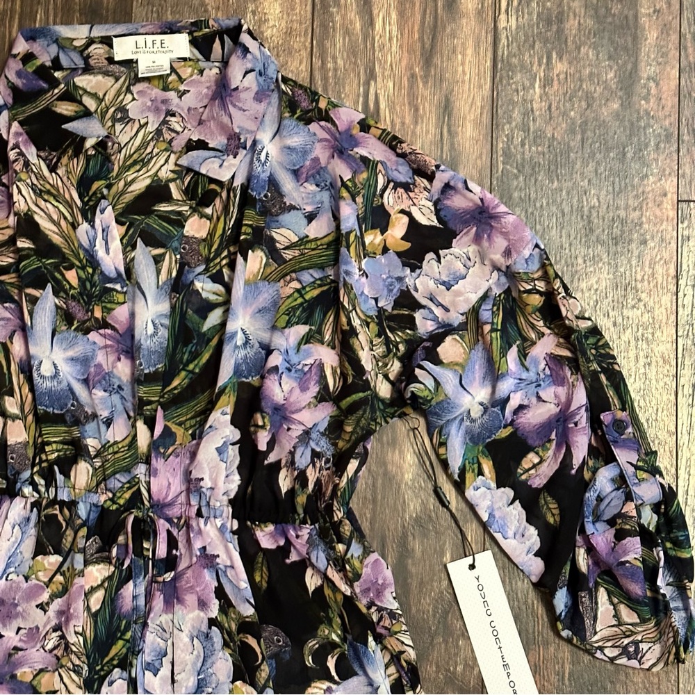 L.I.F.E BNWT maxi cover up with front tie and high side split. Size medium